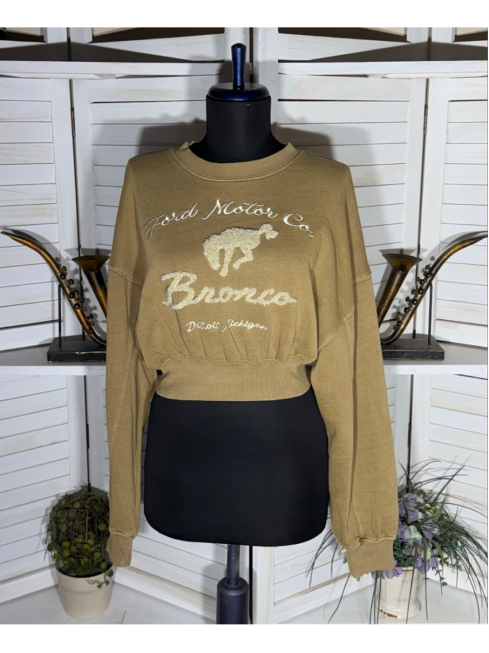 Ford Motor Bronco cropped sweatshirt brown cotton cowgirl western country rodeo